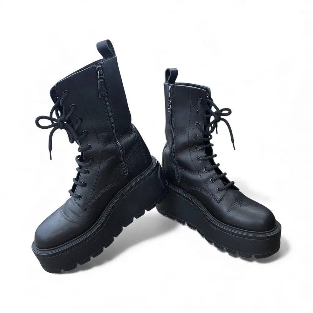 Valentino Garavani VLOGO AR2 Platform Boots Women's Size 40 (US 10)